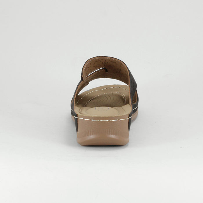 Charo - W22237